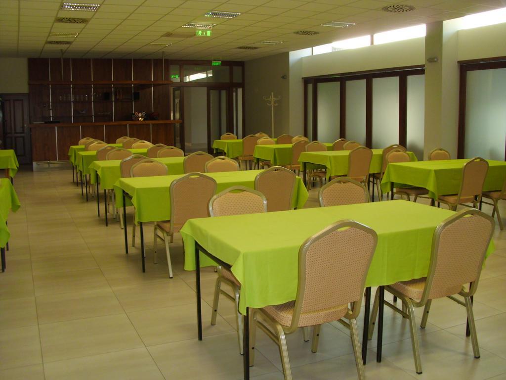 Guest House Mladost Presov Ngoại thất bức ảnh
