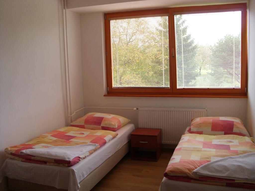 Guest House Mladost Presov Ngoại thất bức ảnh